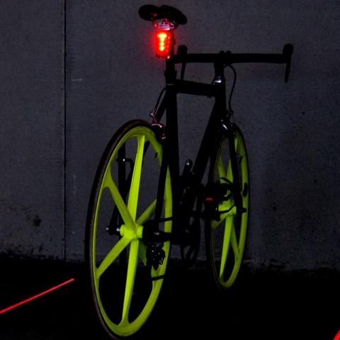 Feu arrière vélo V BIKE LED + indicateur de voie LASER